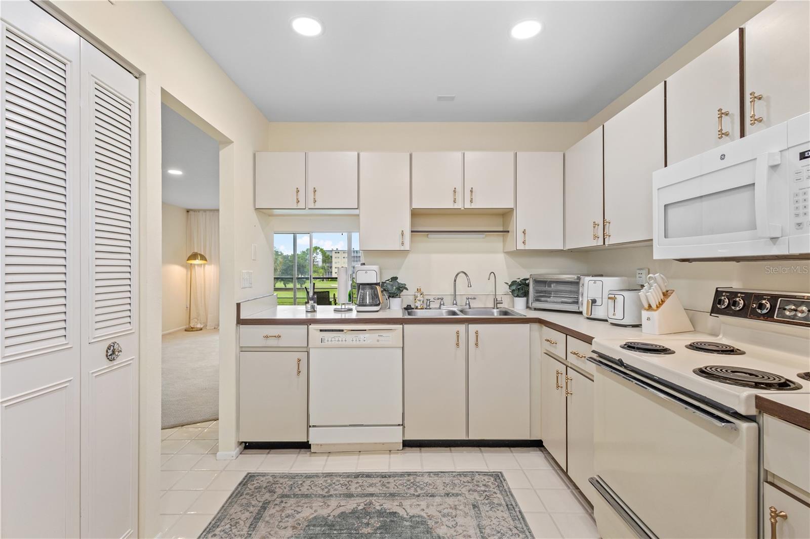 3620 Ironwood Unit 302o, Bradenton, FL 34209