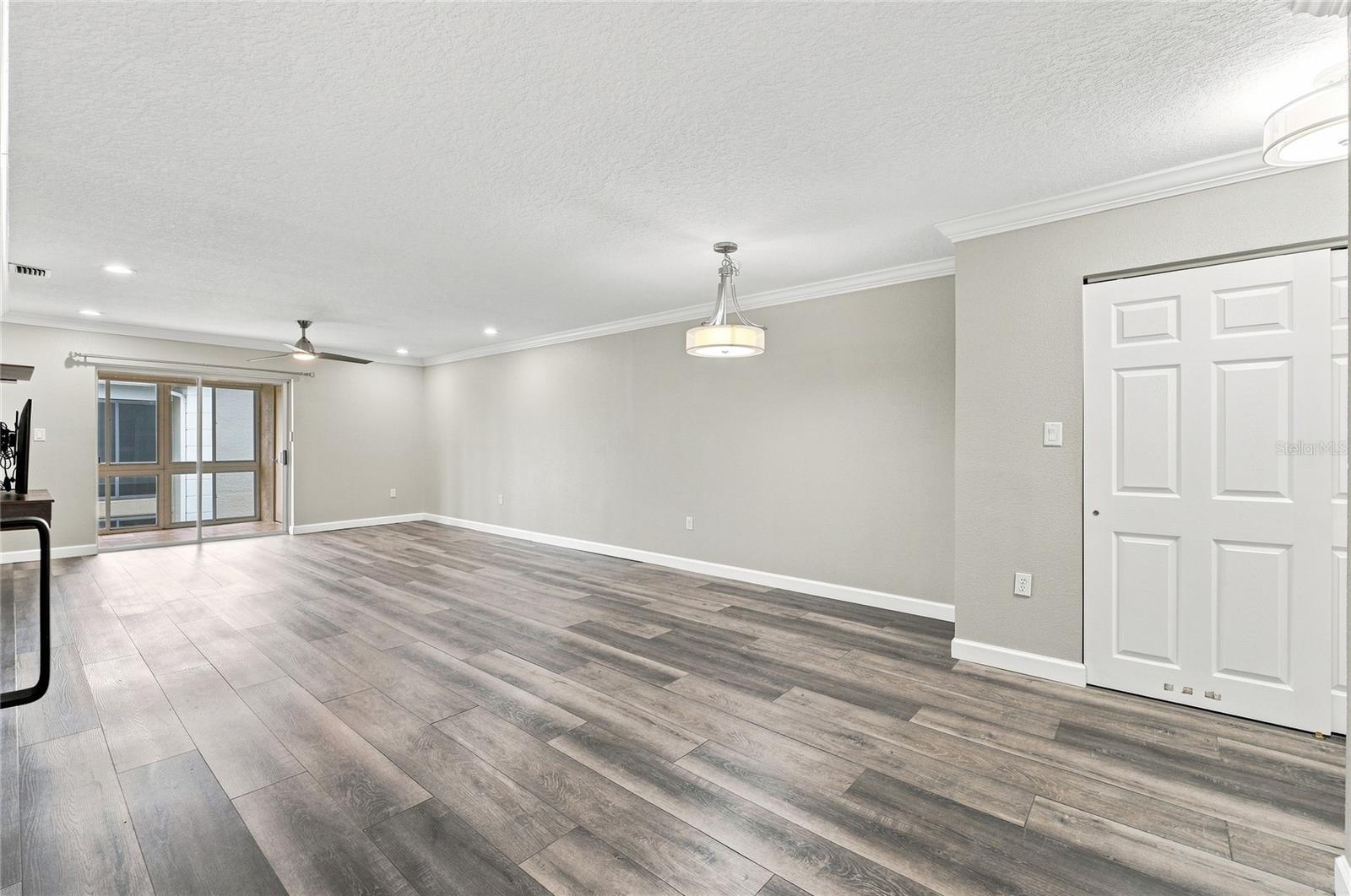 689 Lake Howard Unit 213, Winter Haven, FL 33880