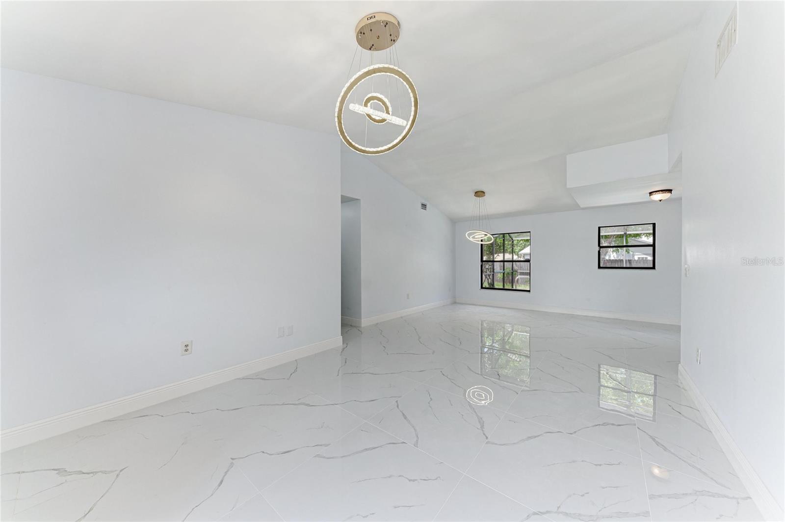 6540 Mauna Loa, Sarasota, FL 34241