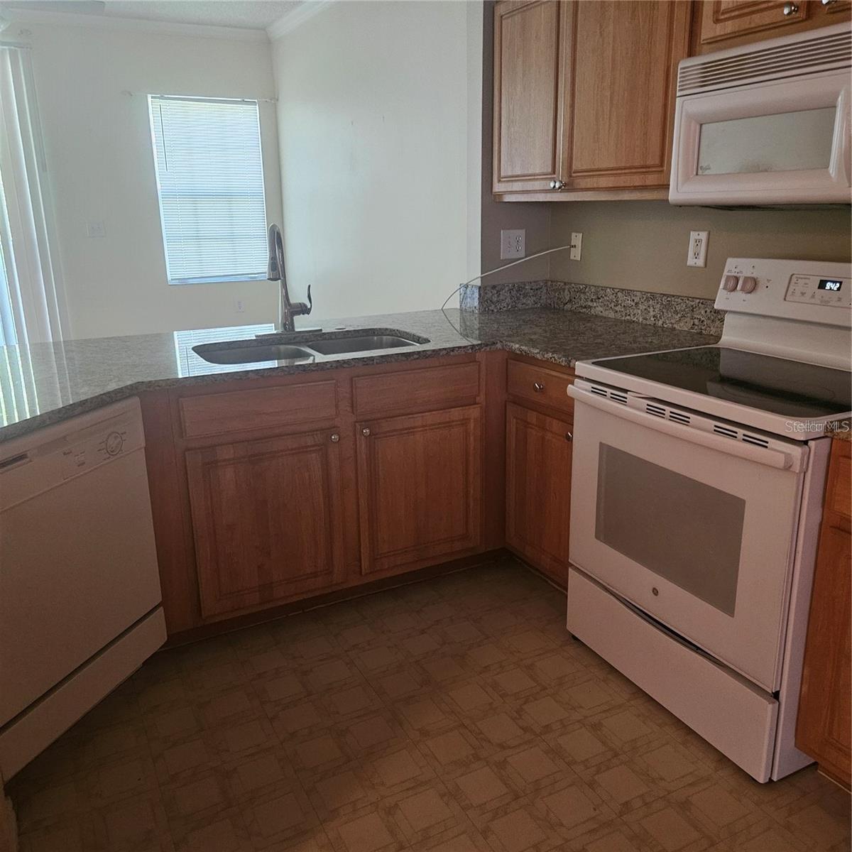 5500 Bentgrass Unit 6-112, Sarasota, FL 34235