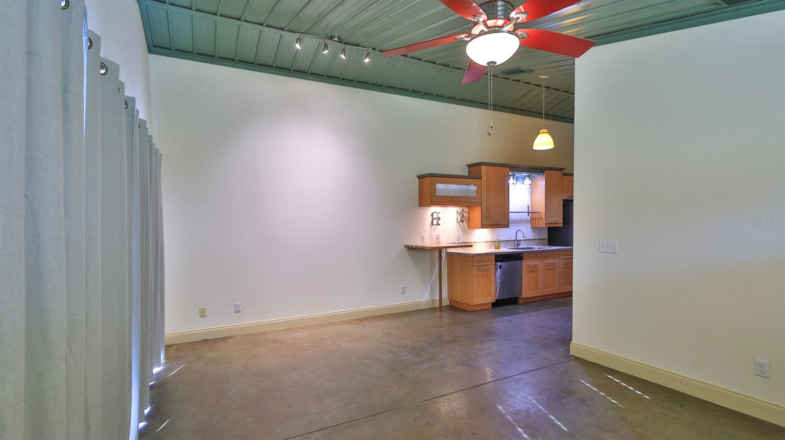 118 Snyder, Edgewater, FL 32132