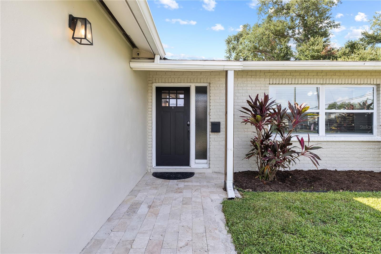 6623 12th, St Petersburg, FL 33710