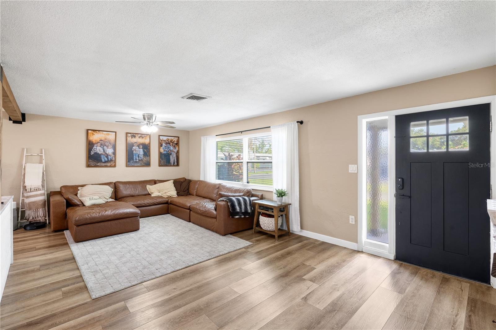 6623 12th, St Petersburg, FL 33710