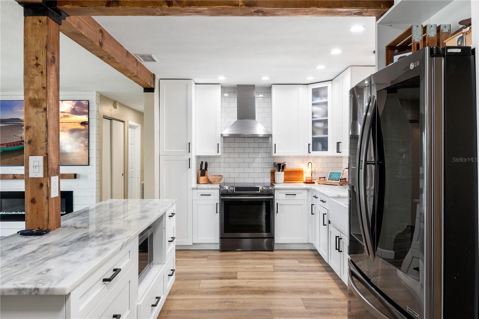 6623 12th, St Petersburg, FL 33710