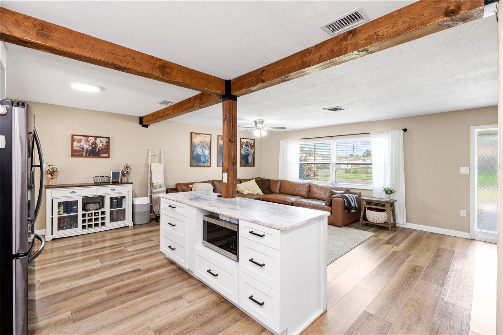 6623 12th, St Petersburg, FL 33710