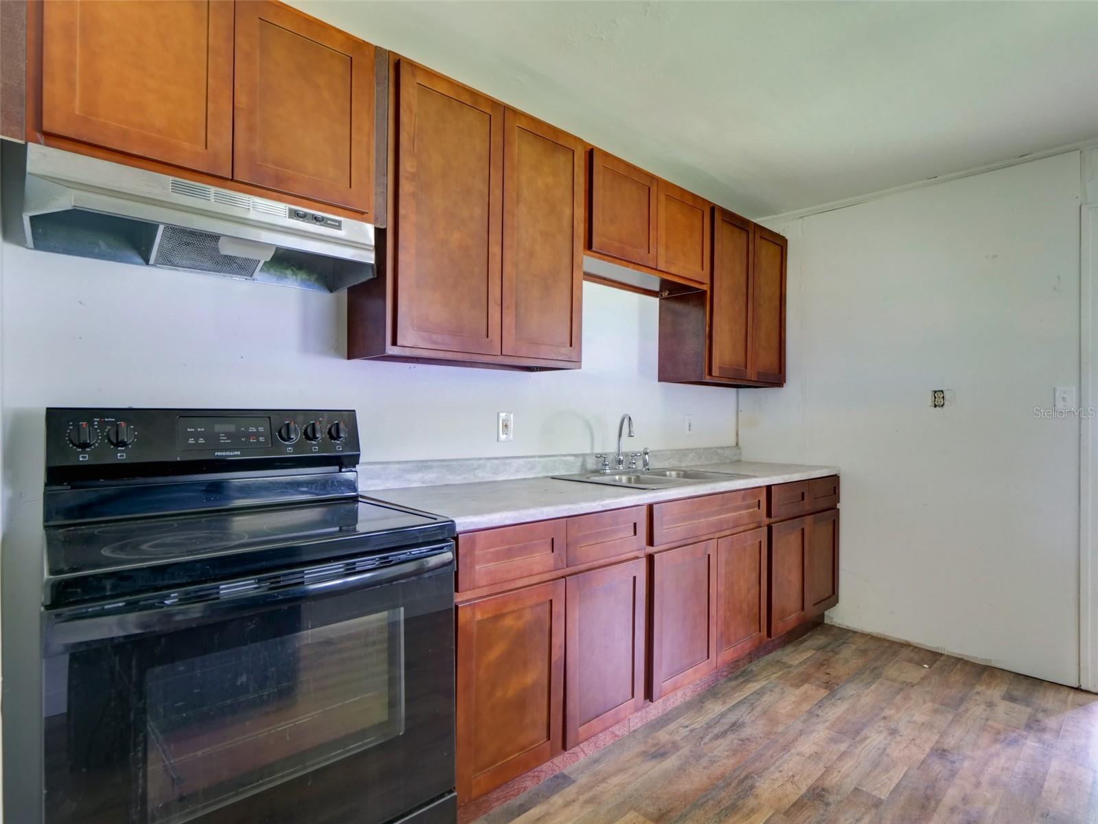 813 NW 5th Street, Webster, FL 33597