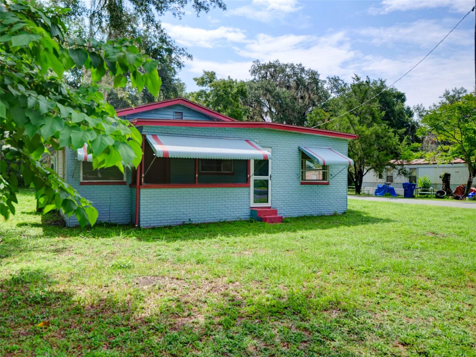 813 NW 5th Street, Webster, FL 33597