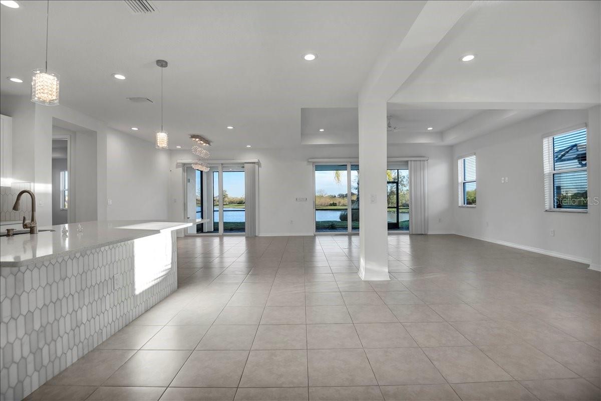 17703 Savory Mist, Lakewood Ranch, FL 34211