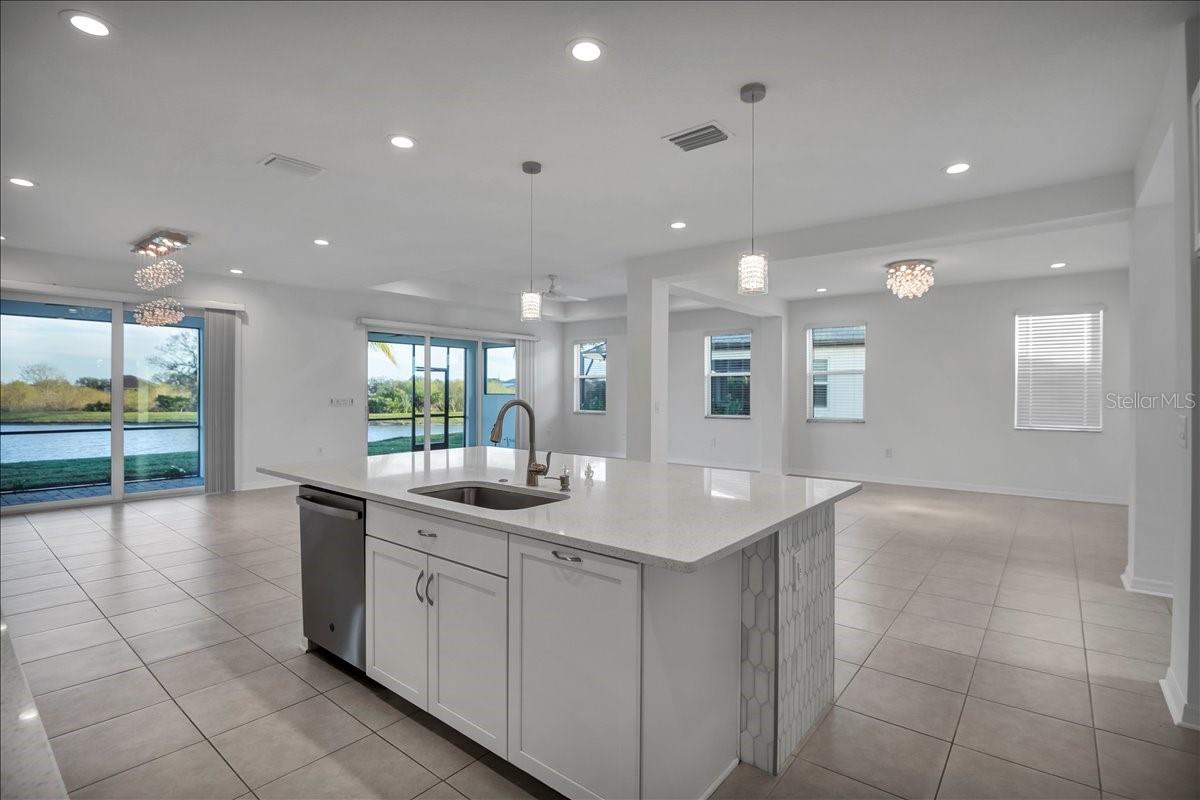 17703 Savory Mist, Lakewood Ranch, FL 34211