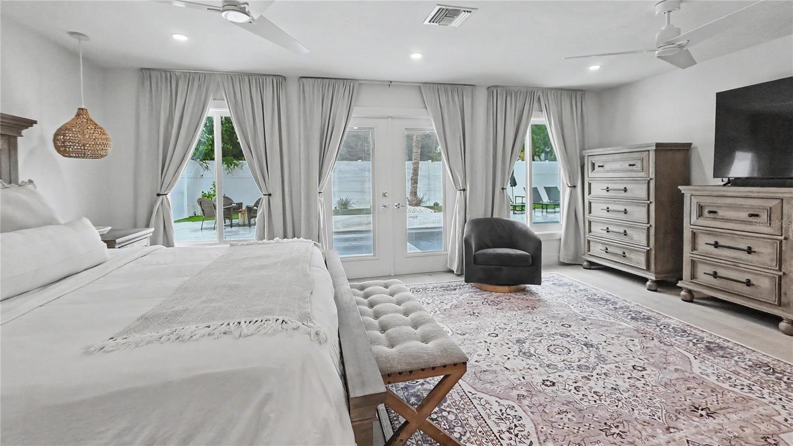 5143 Sandy Beach, Sarasota, FL 34242