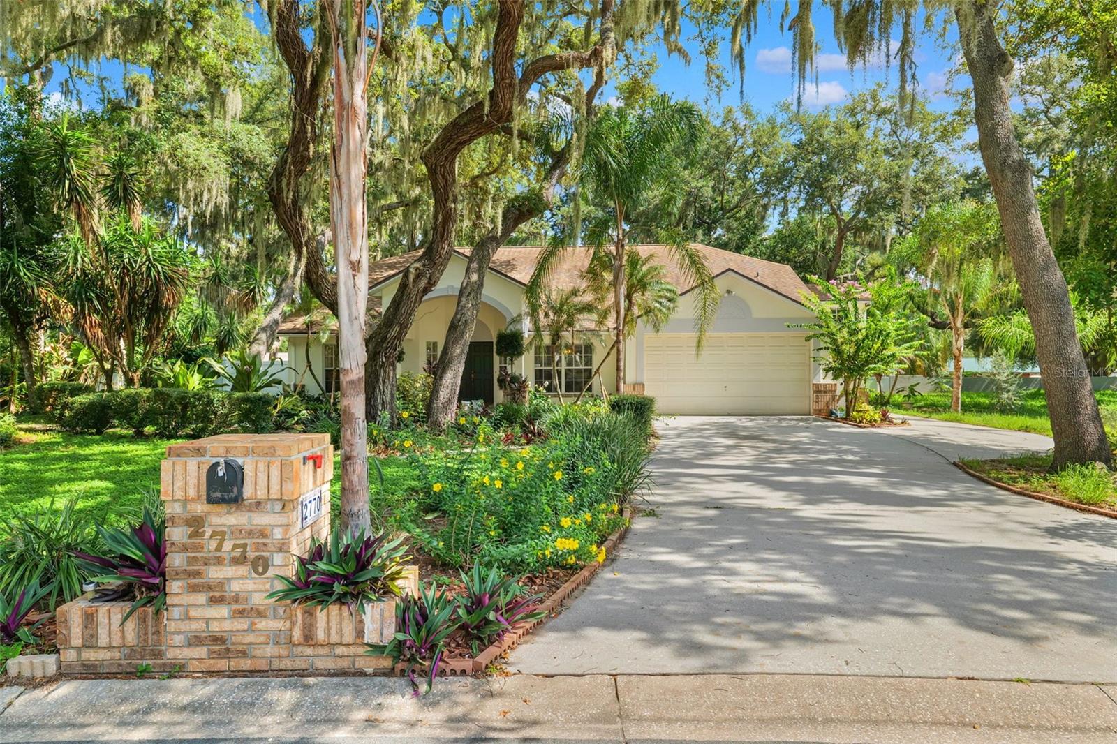 2770 Buckhorn Oaks, Valrico, FL 33594
