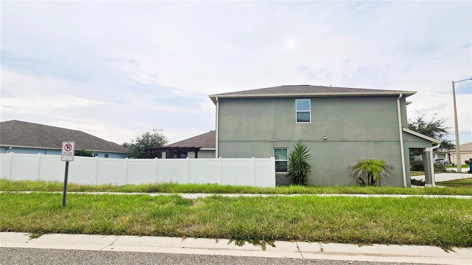 1411 Woodlark, Haines City, FL 33844