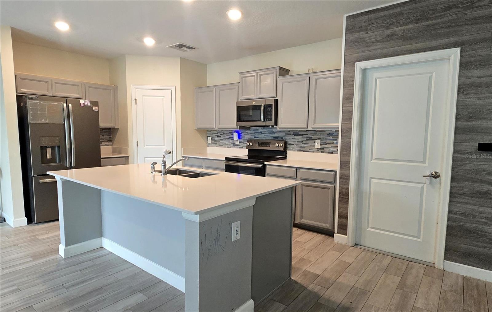 1411 Woodlark, Haines City, FL 33844