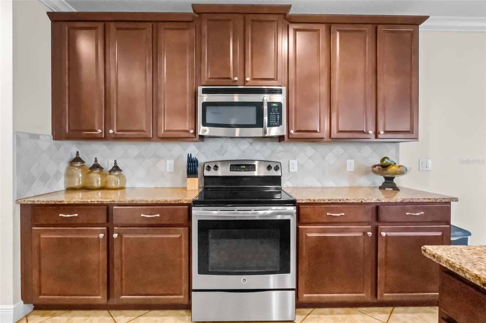 301 Sparrow Hawk, Groveland, FL 34736