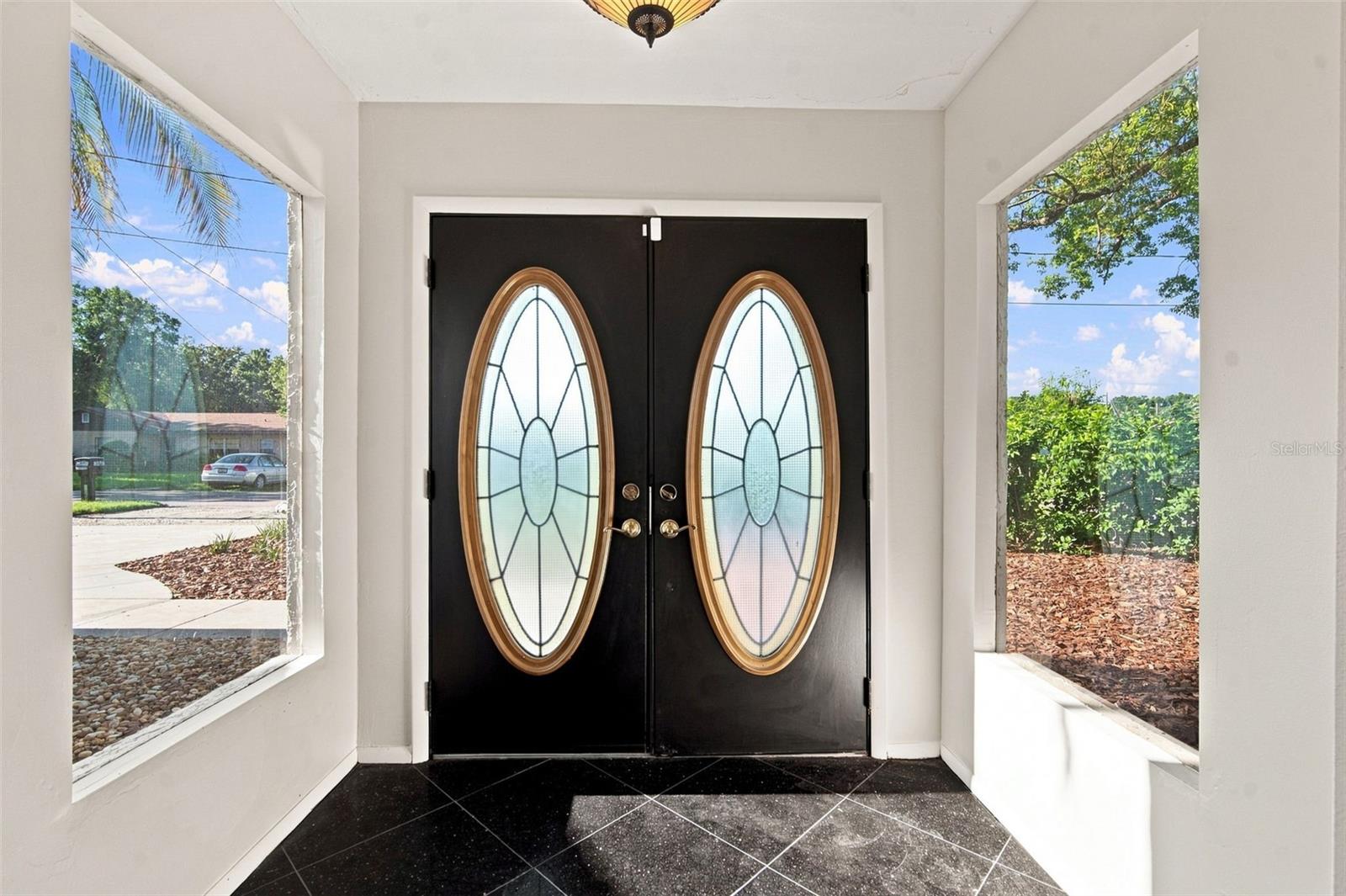 2705 Silver Lake, Tampa, FL 33614