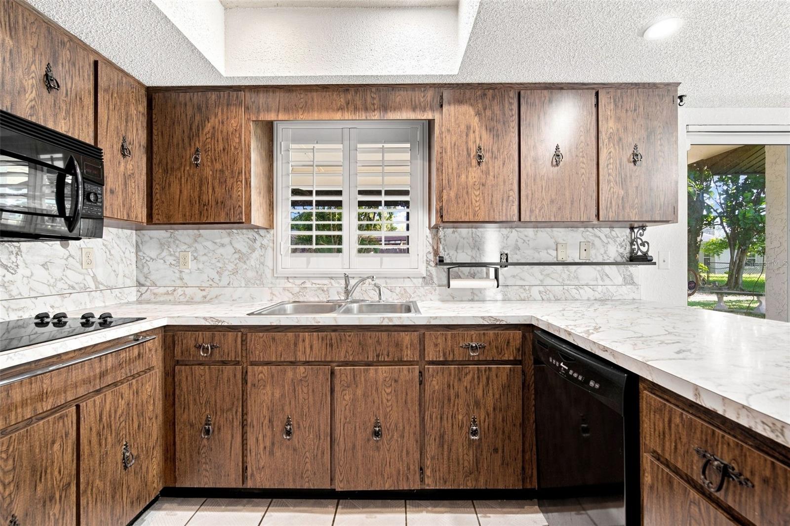 2705 Silver Lake, Tampa, FL 33614