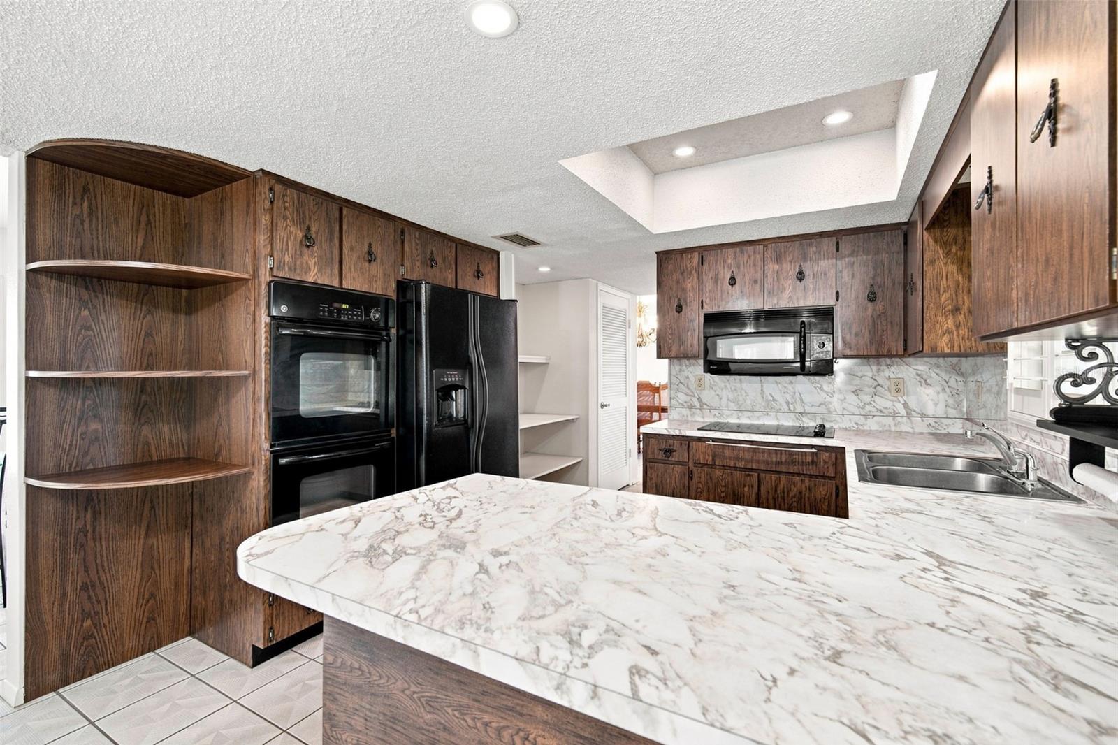 2705 Silver Lake, Tampa, FL 33614