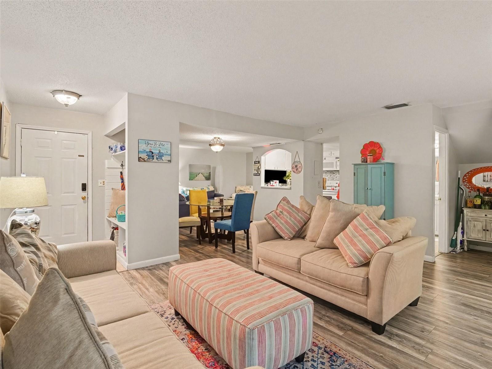 908 Byron Unit 6, Sarasota, FL 34243