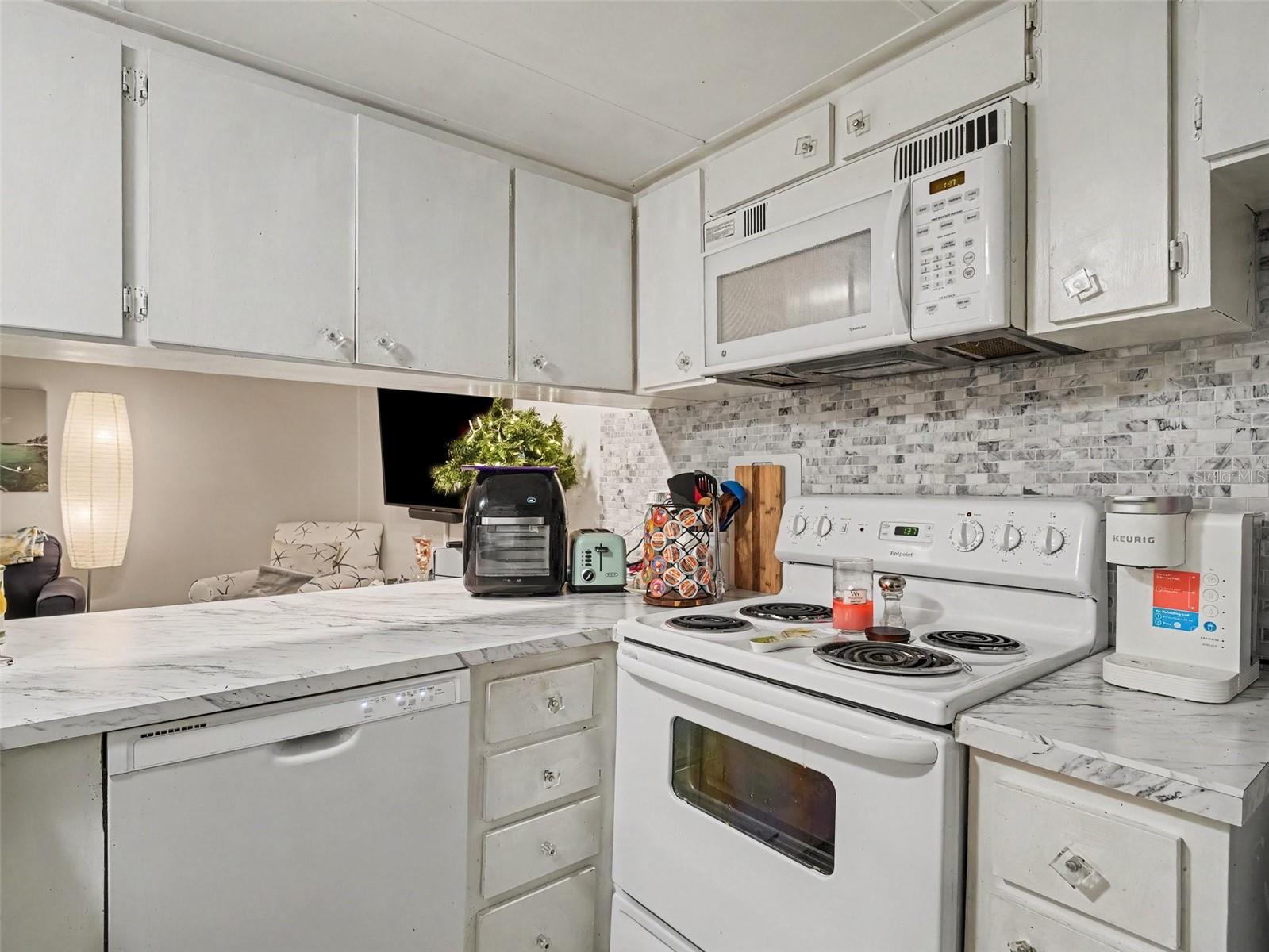 908 Byron Unit 6, Sarasota, FL 34243