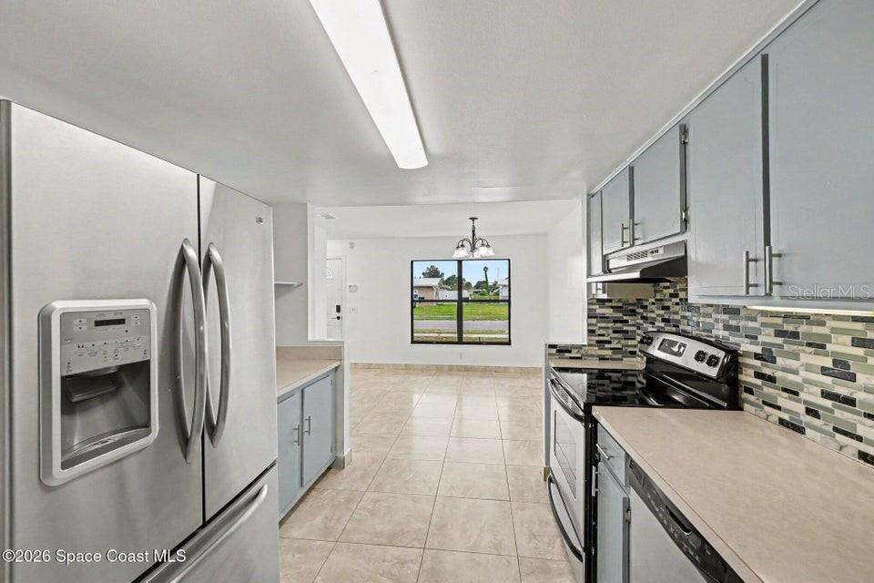 2292 Lakeview, Melbourne, FL 32935