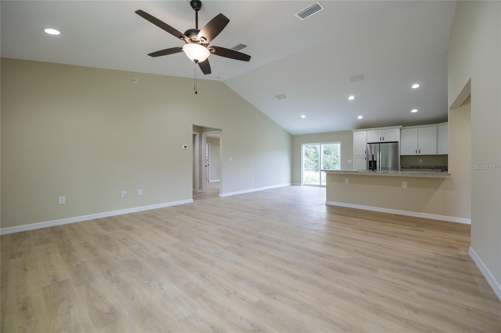 15241 Country Club, Williston, FL 32696