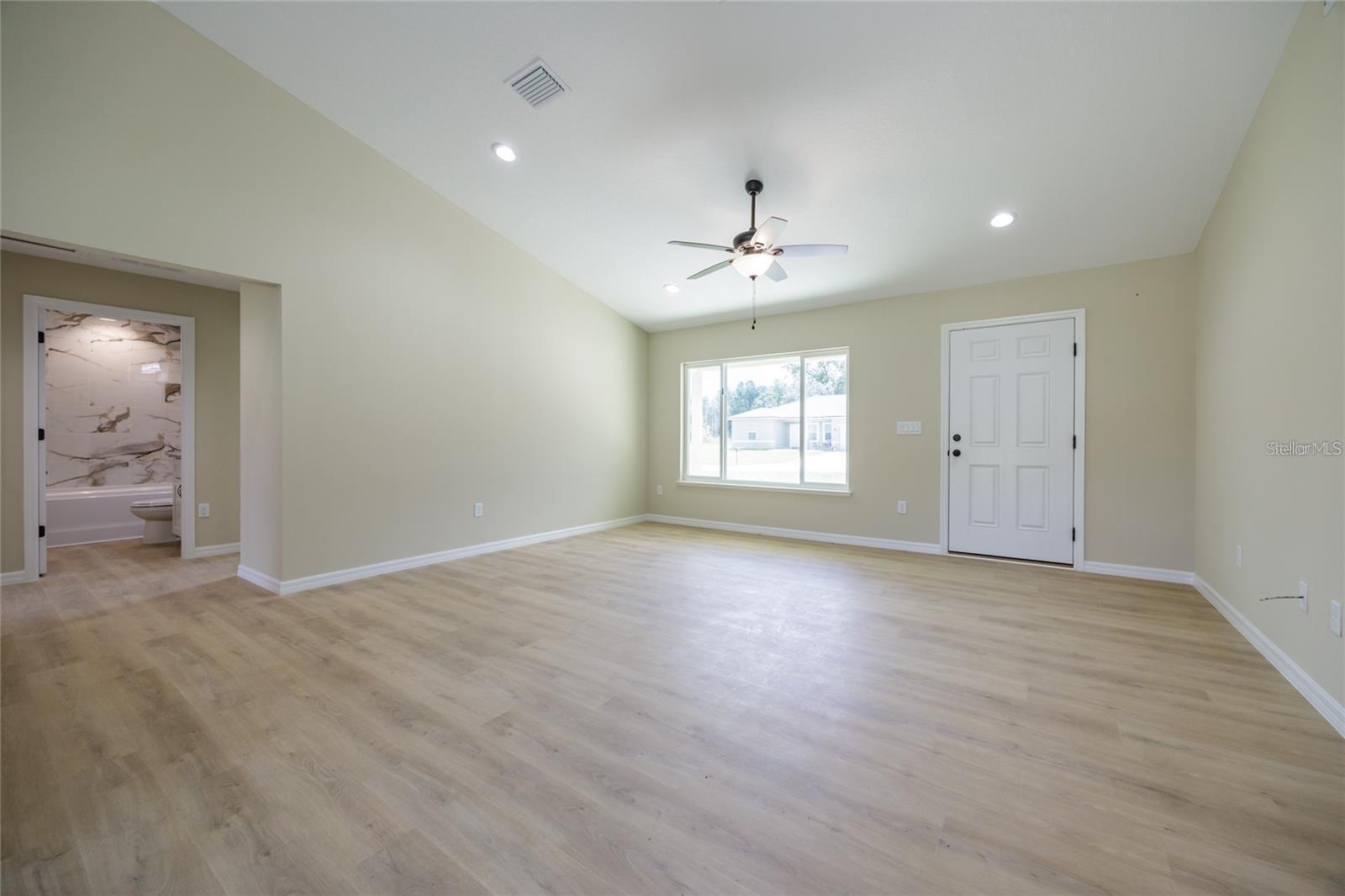 15241 Country Club, Williston, FL 32696