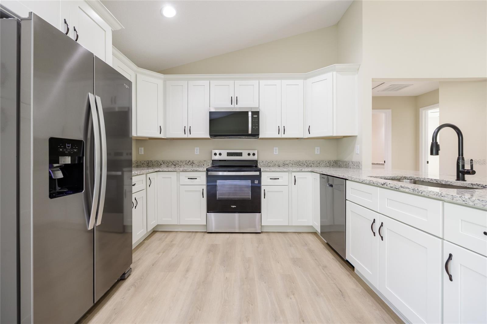 15241 Country Club, Williston, FL 32696