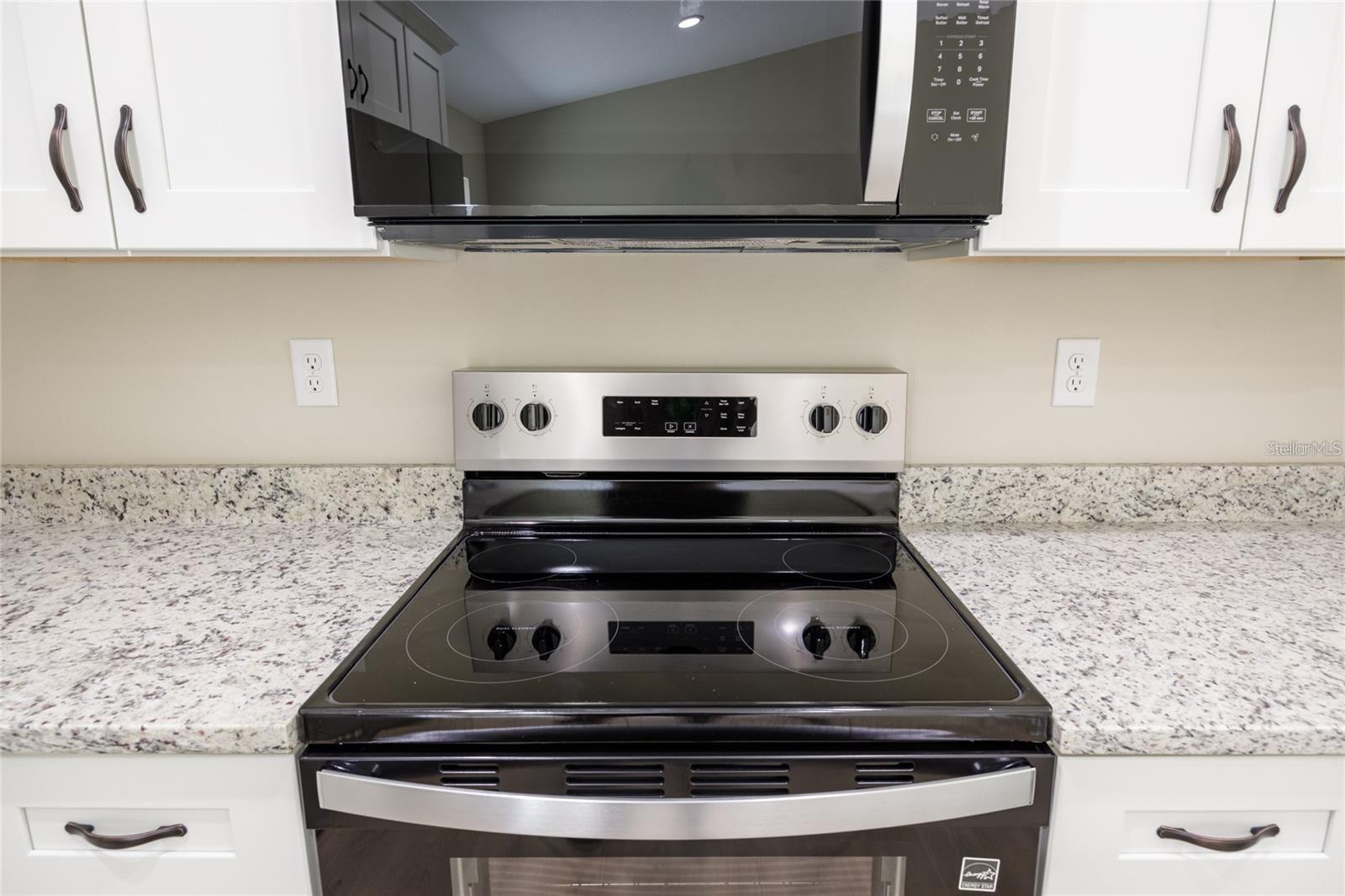 15241 Country Club, Williston, FL 32696