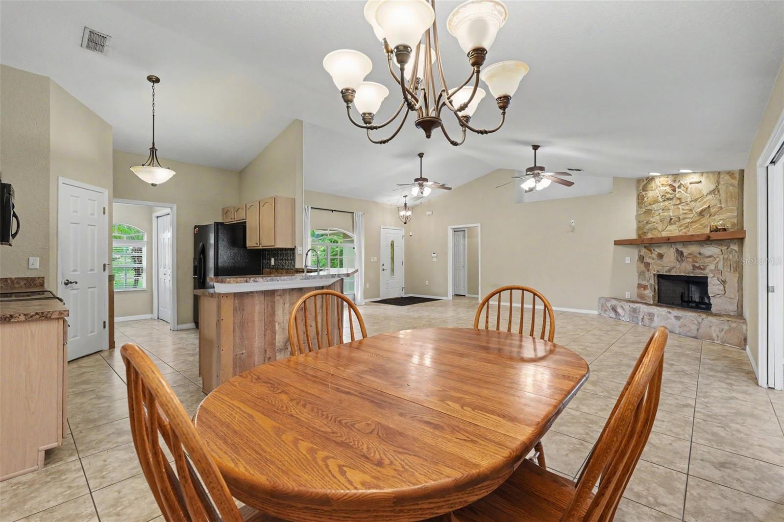 4618 Reola, Dover, FL 33527