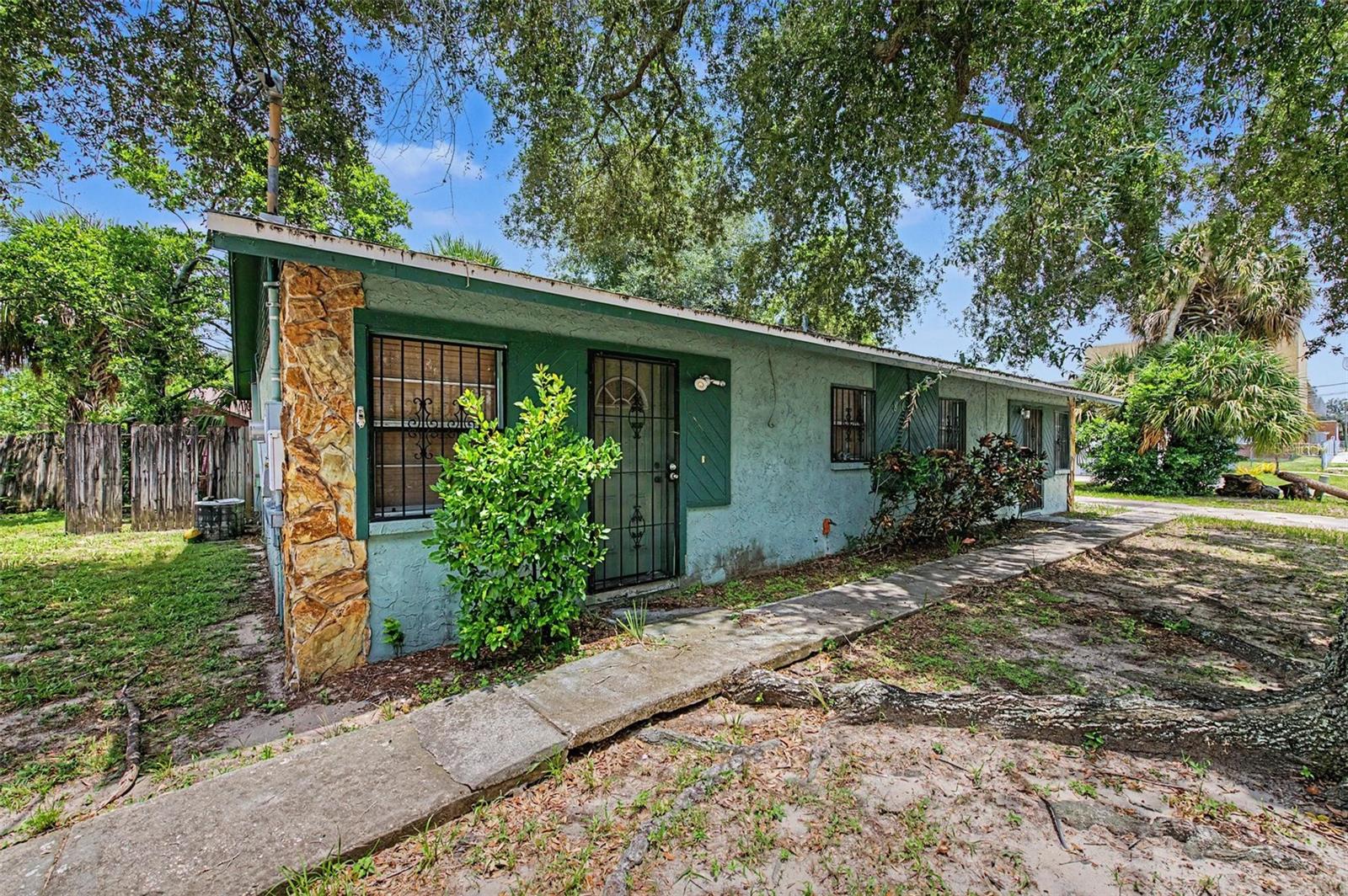 8605 12th, Tampa, FL 33604