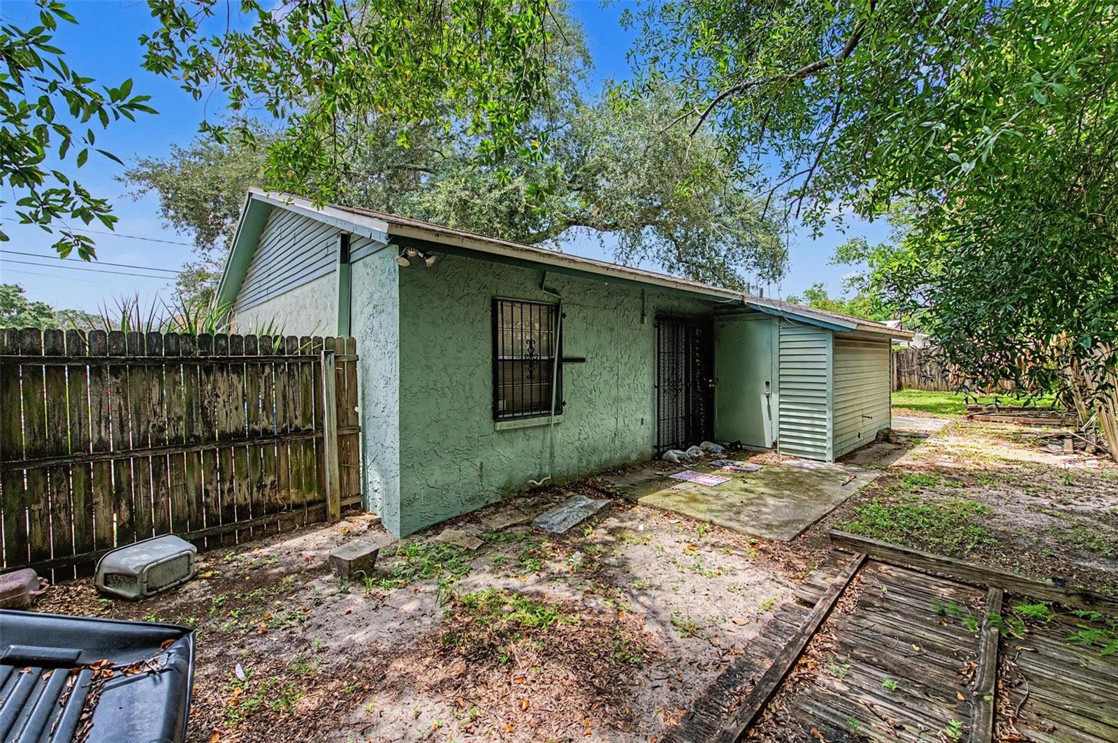 8605 12th, Tampa, FL 33604