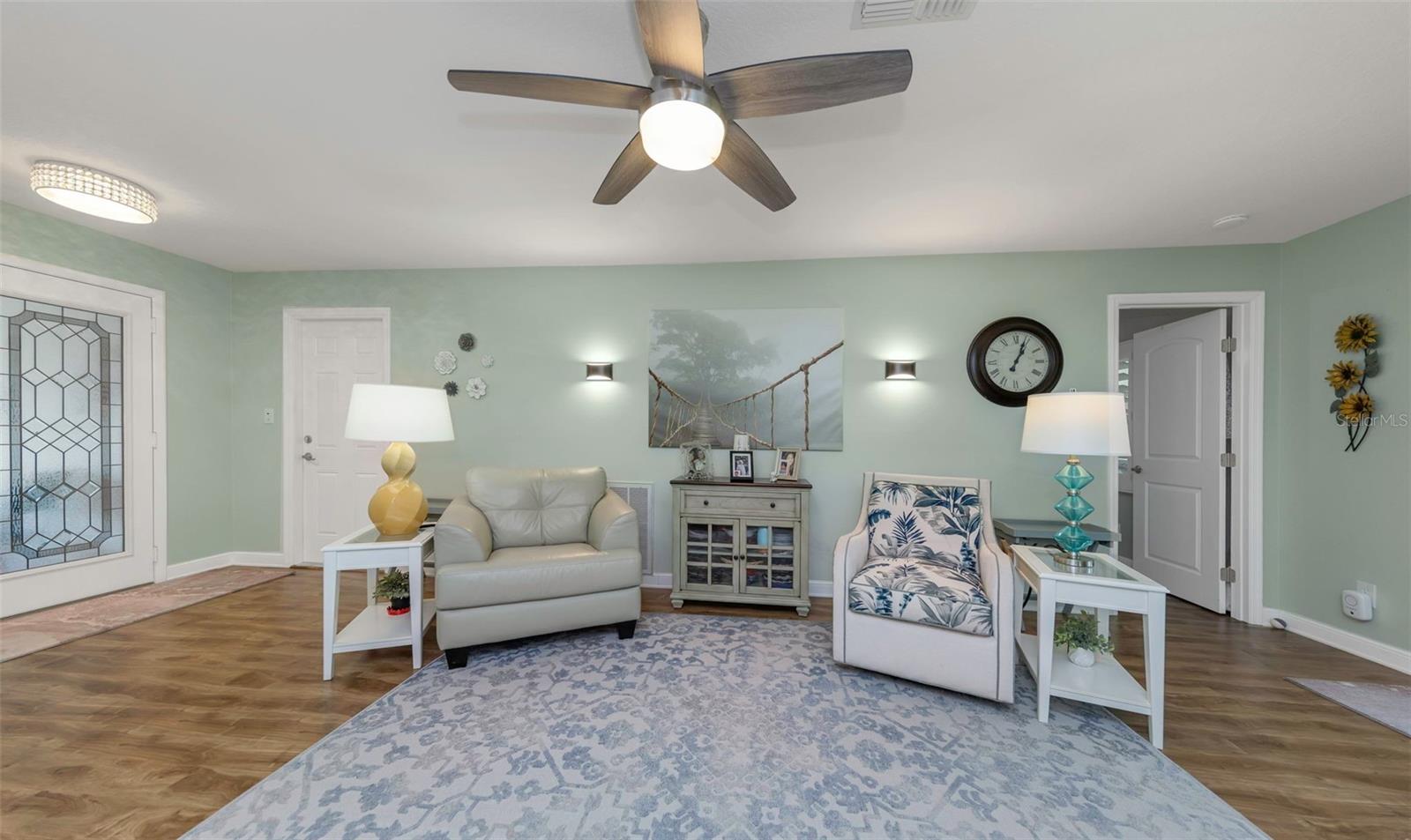 1308 Gillespie, Palm Harbor, FL 34684