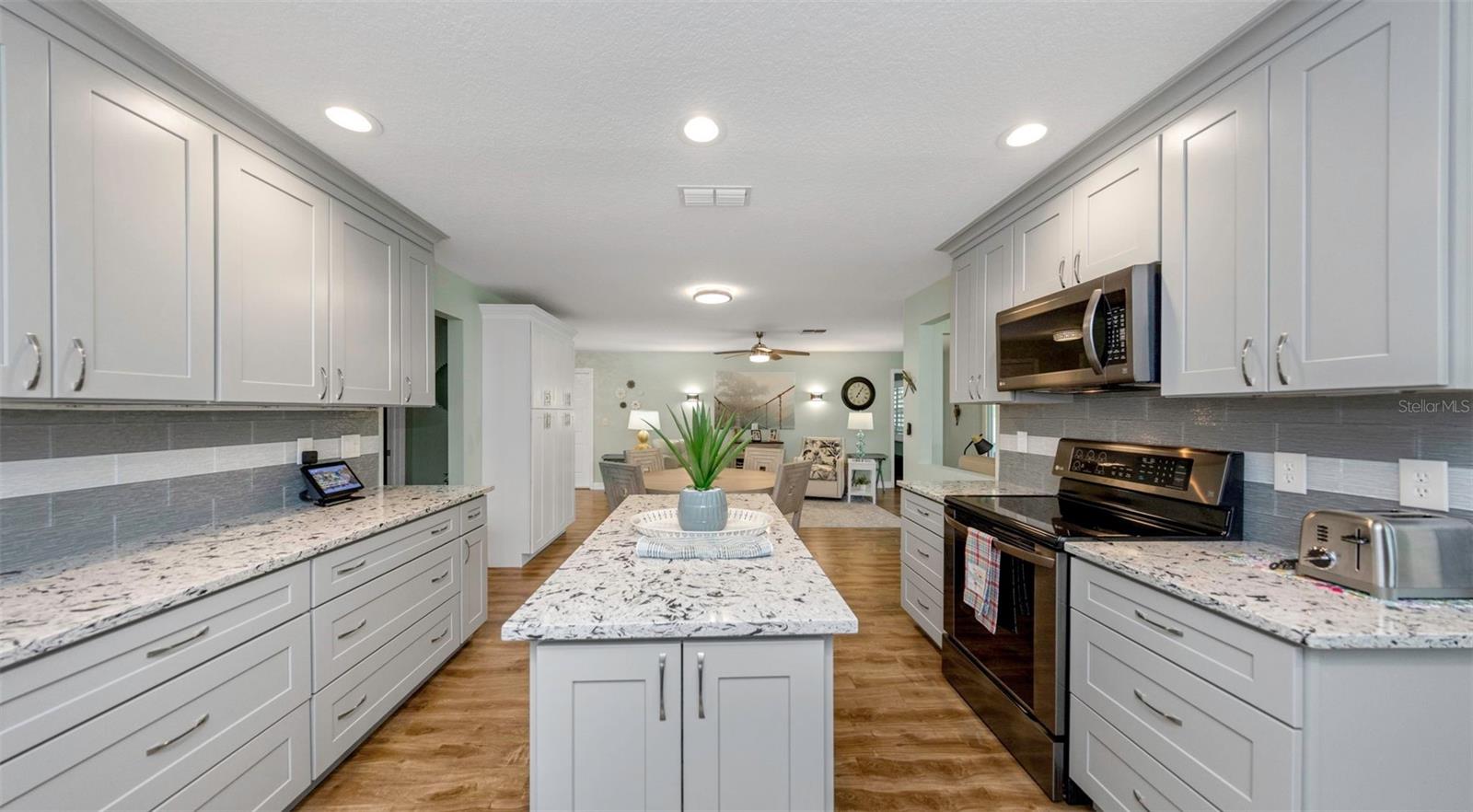 1308 Gillespie, Palm Harbor, FL 34684