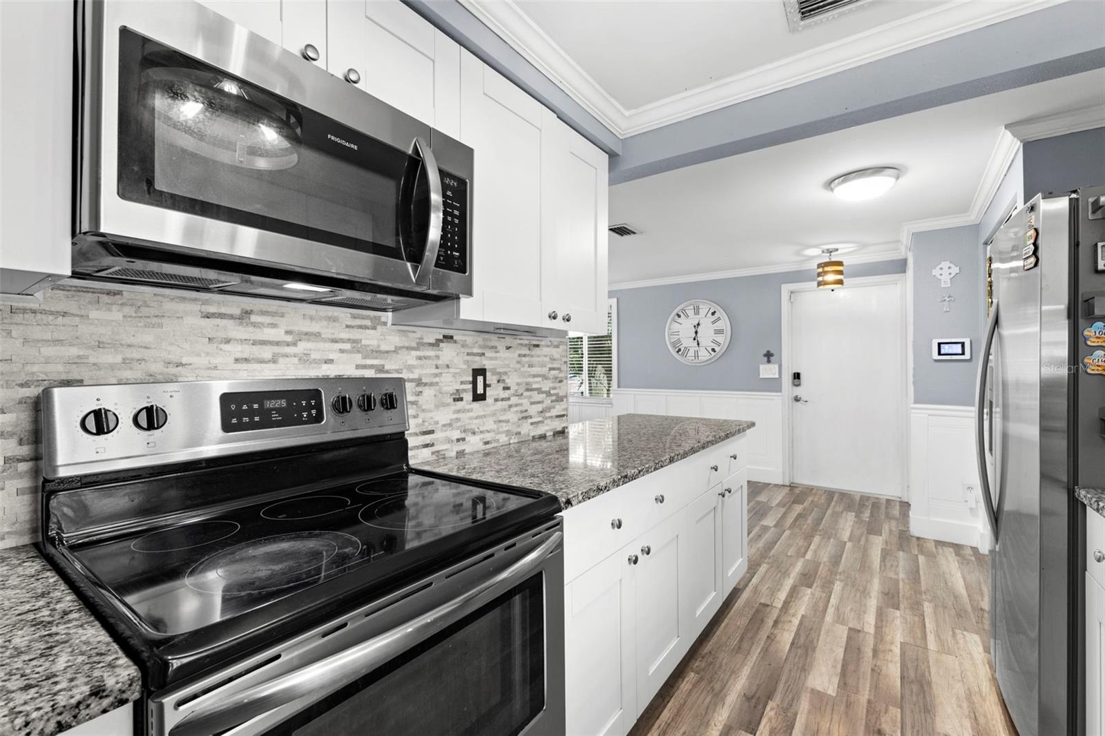 5210 6th, St Petersburg, FL 33705