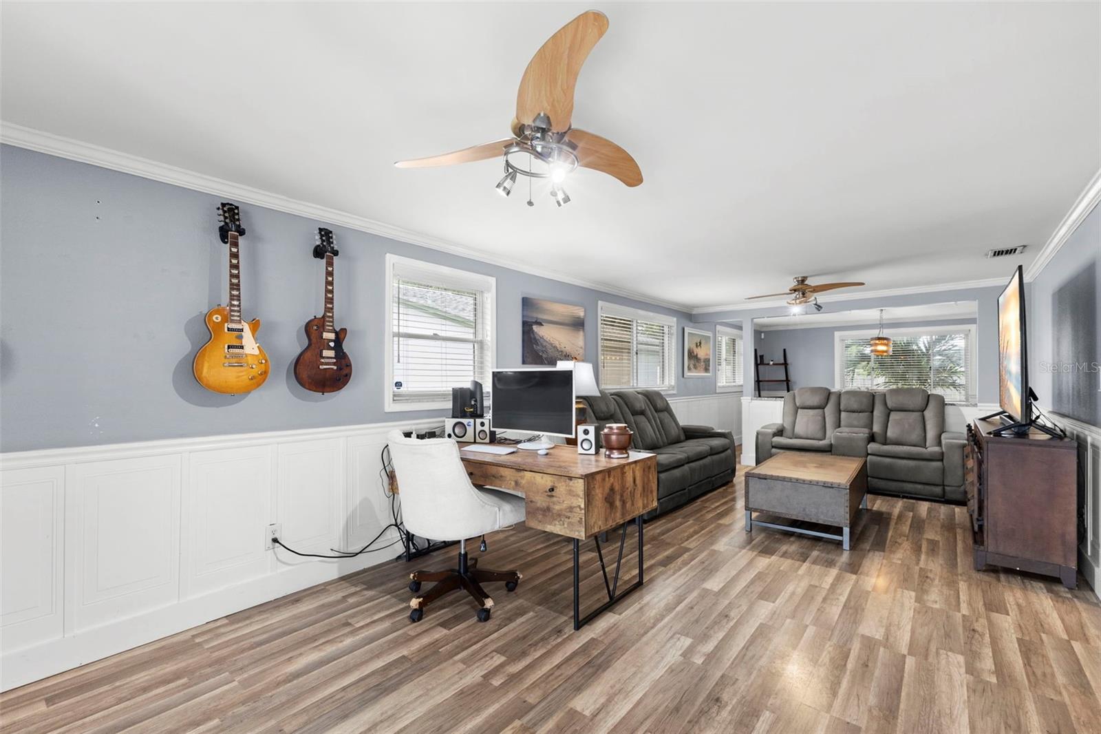 5210 6th, St Petersburg, FL 33705