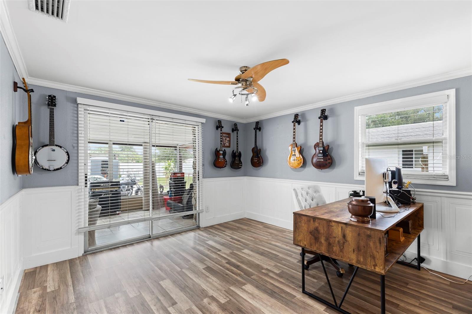 5210 6th, St Petersburg, FL 33705