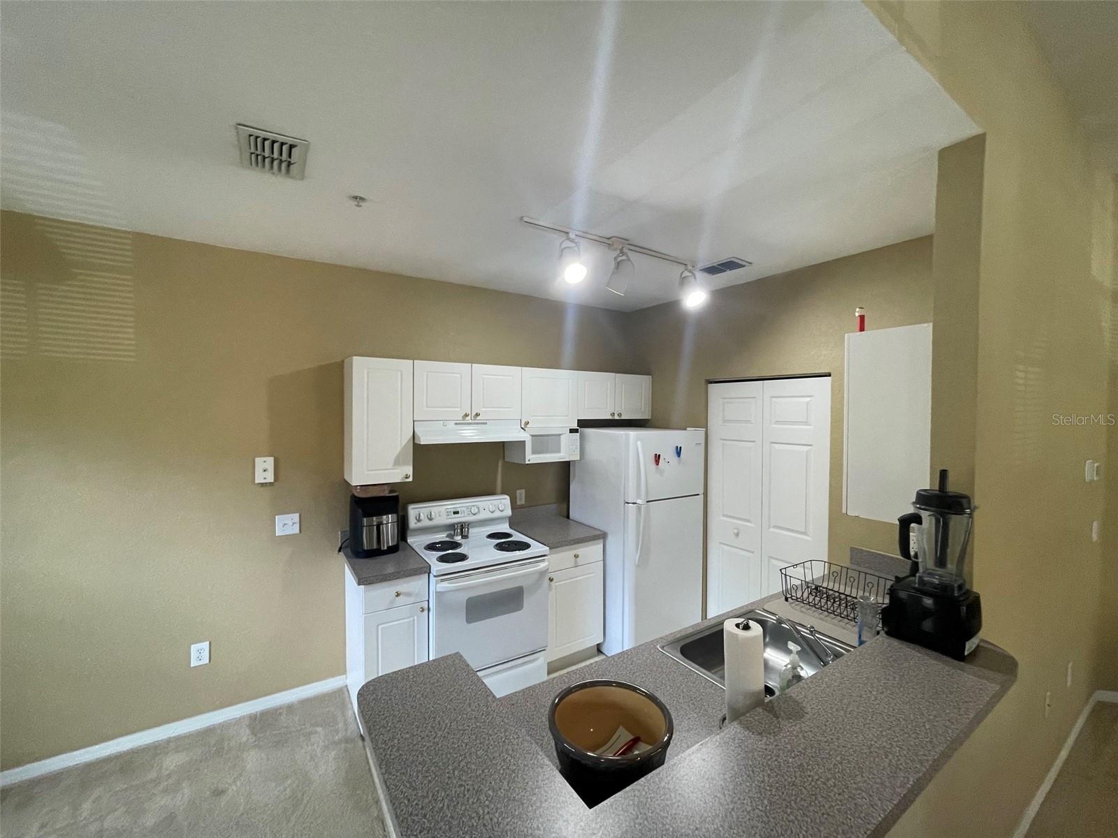 850 Grand Regency Unit 200, Altamonte Springs, FL 32714