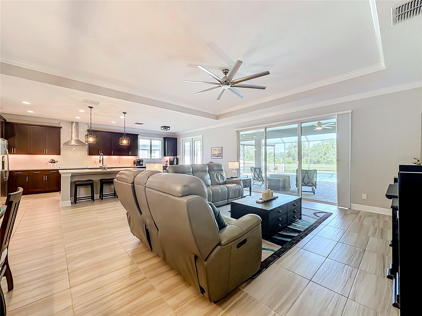 19563 Leonard, Lutz, FL 33558