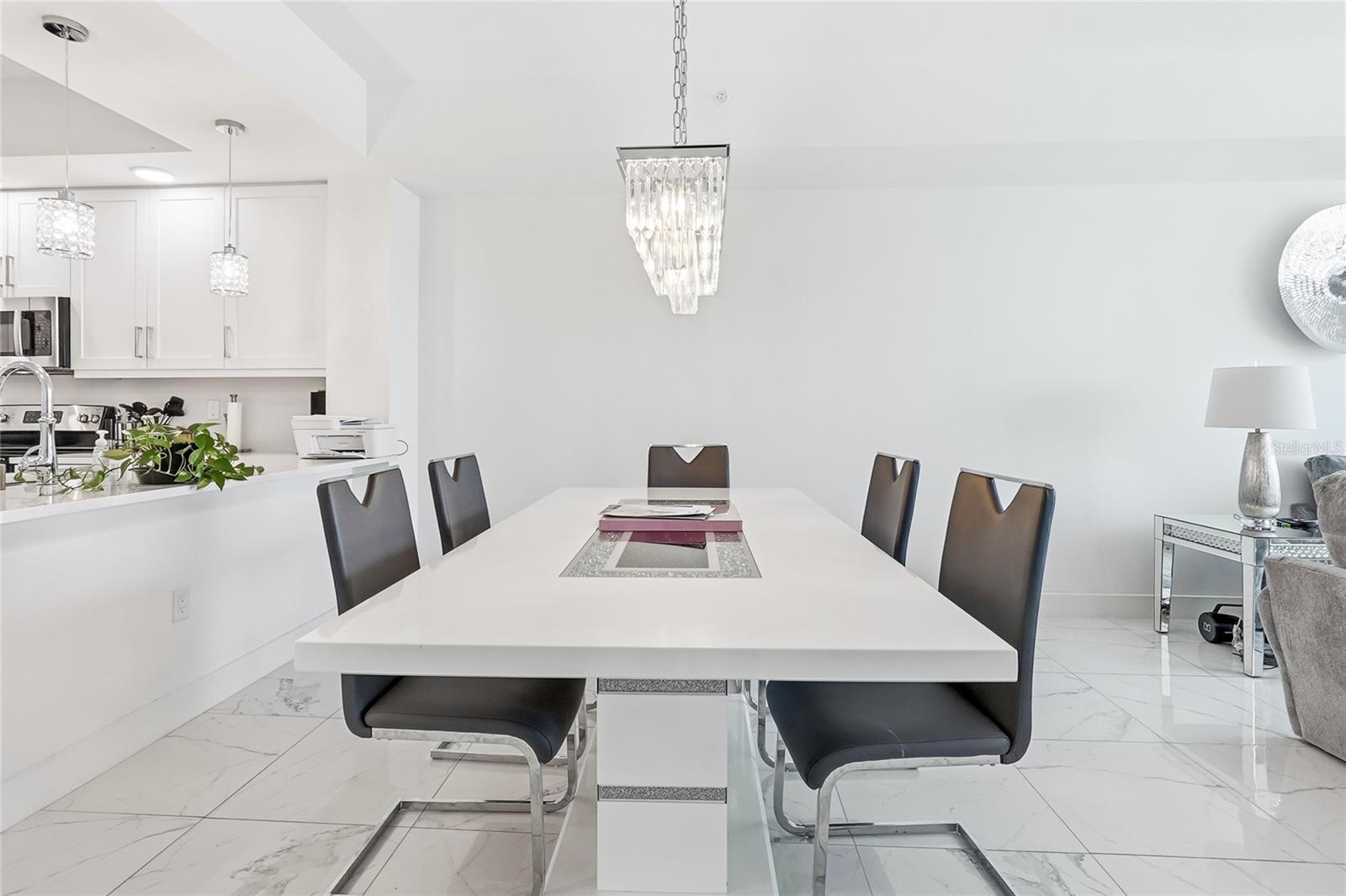 415 Island Way Unit 204, Clearwater, FL 33767