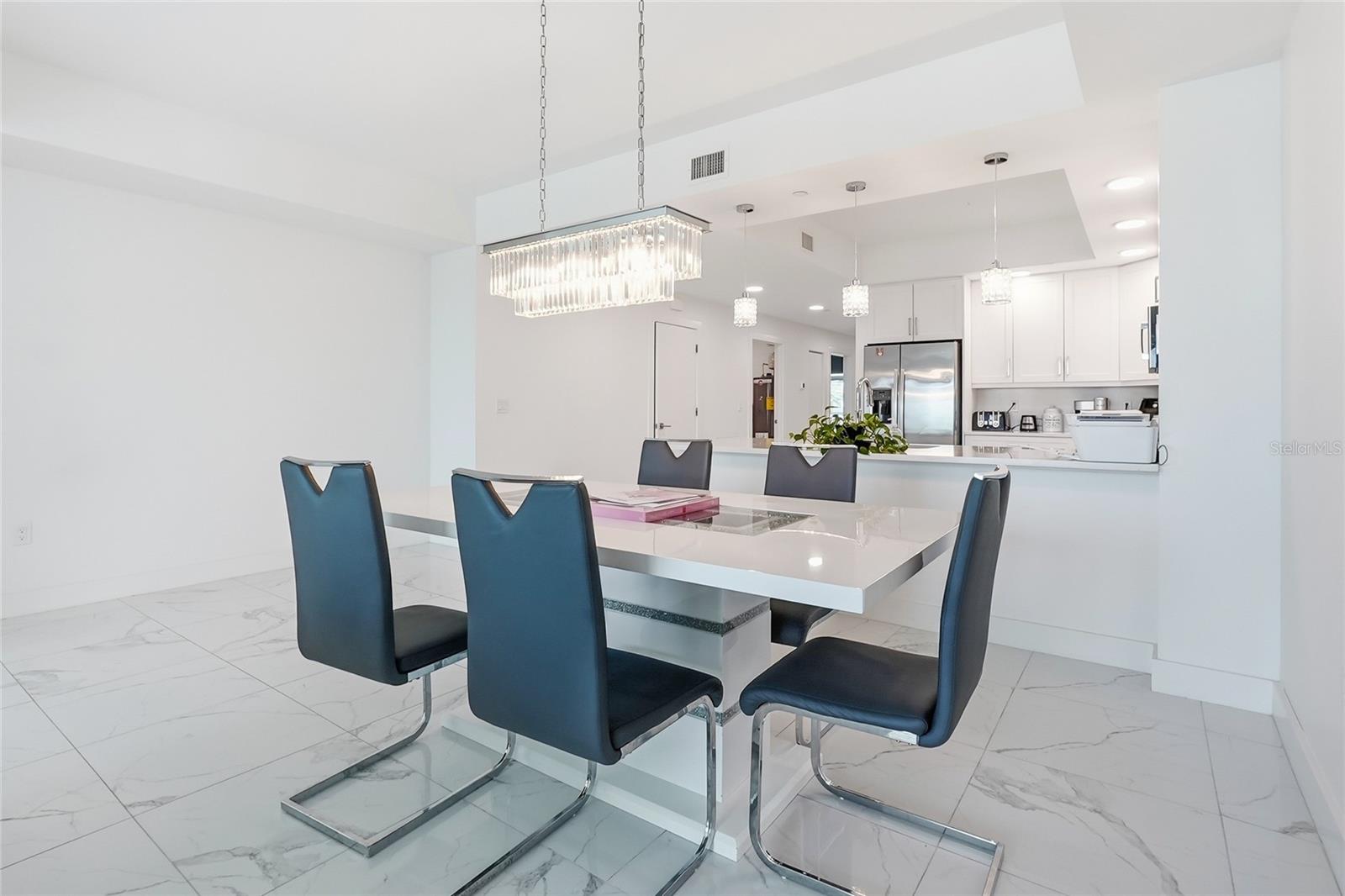 415 Island Way Unit 204, Clearwater, FL 33767