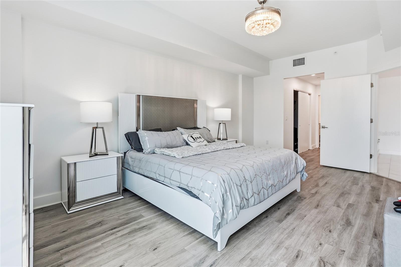 415 Island Way Unit 204, Clearwater, FL 33767