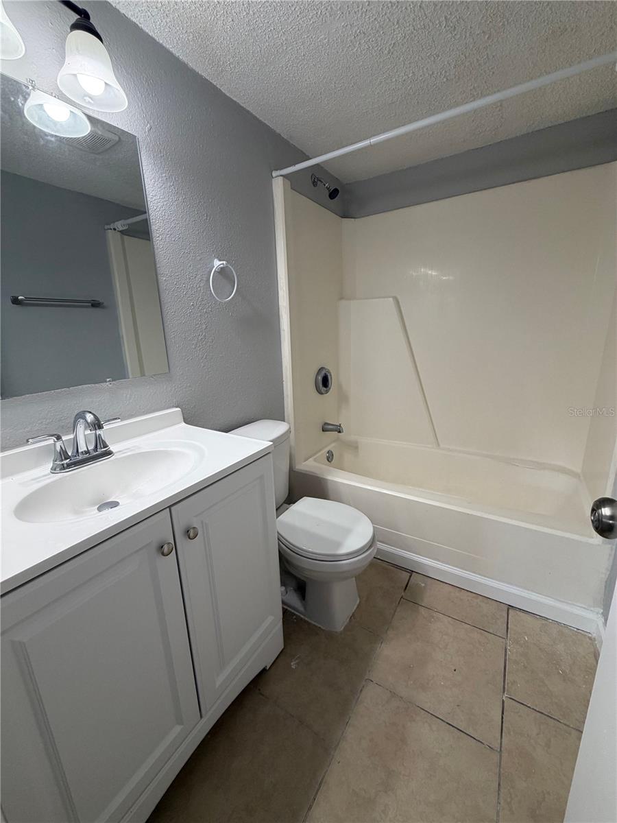 233 Thorn Tree, Brandon, FL 33510