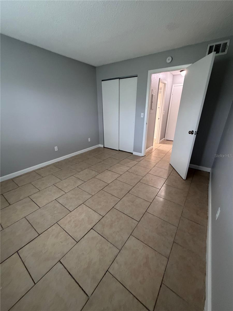 233 Thorn Tree, Brandon, FL 33510
