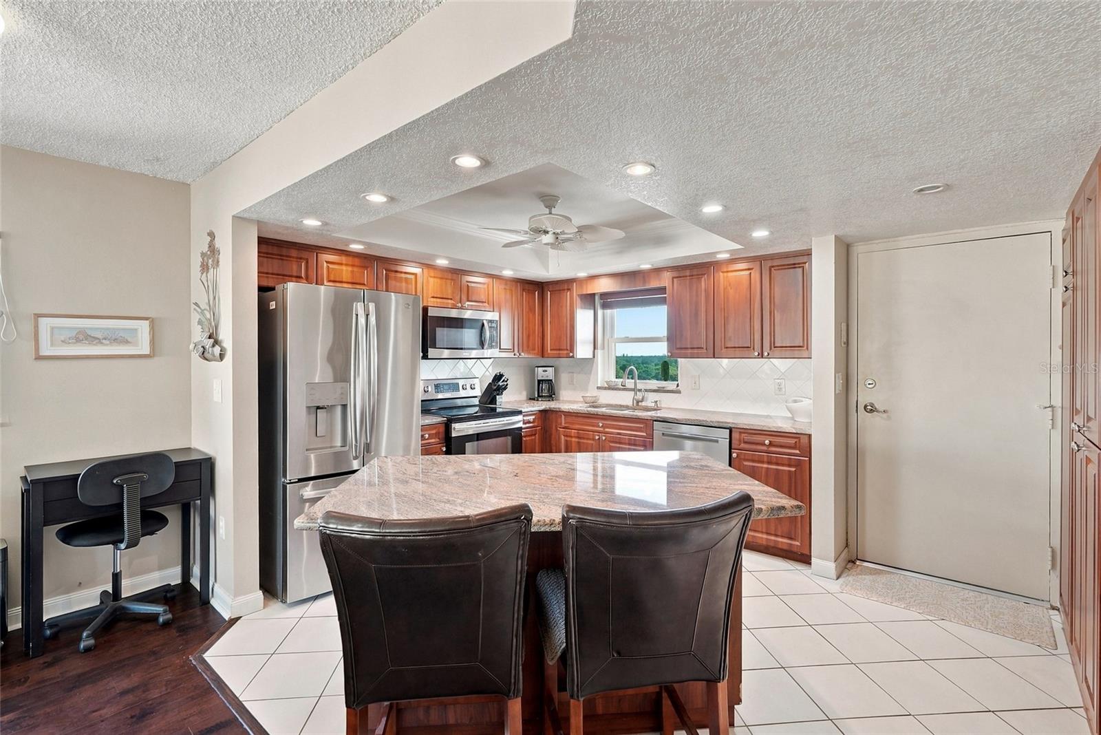 4550 Cove Unit 1009, St Petersburg, FL 33708
