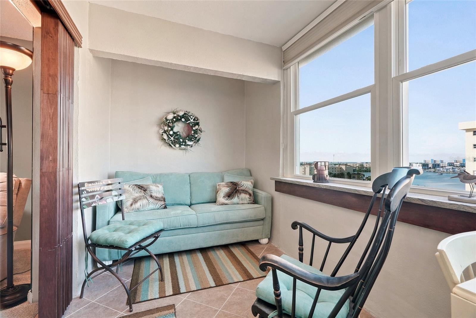 4550 Cove Unit 1009, St Petersburg, FL 33708