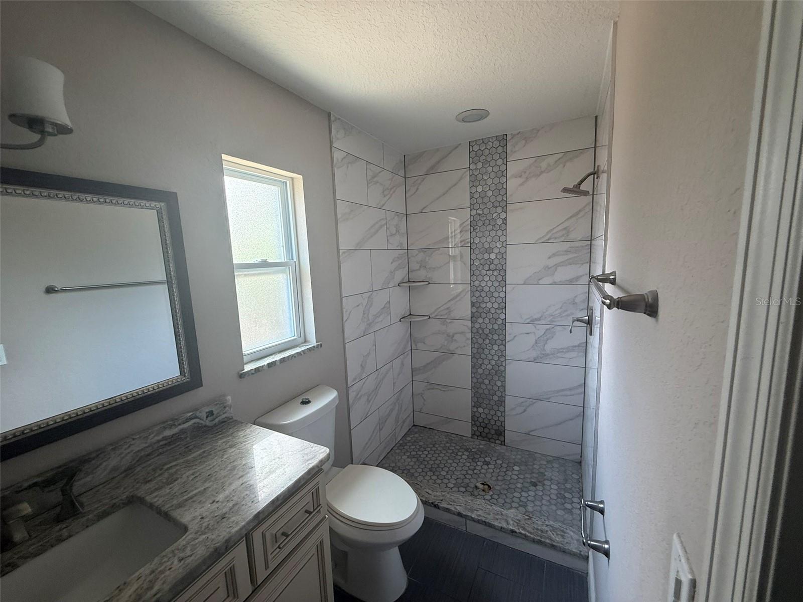 4207 21 St, Bradenton, FL 34205