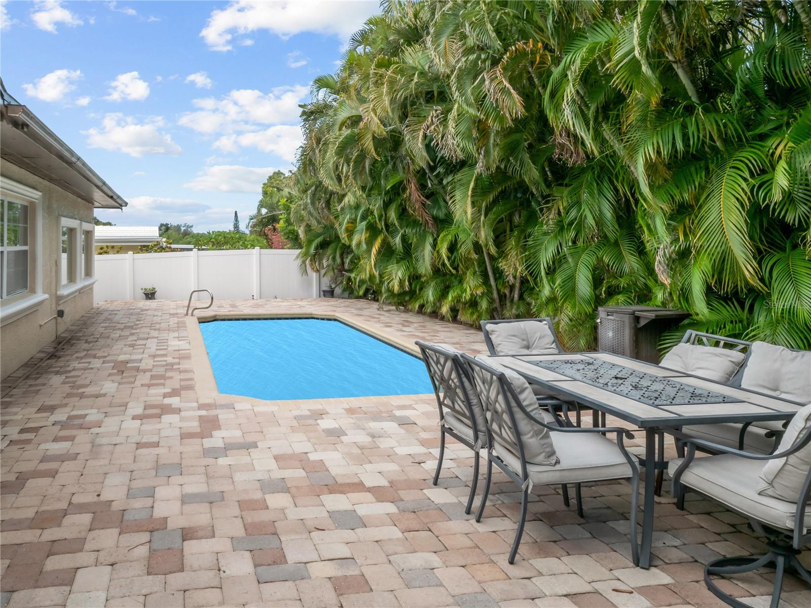 14331 Apache, Largo, FL 33774
