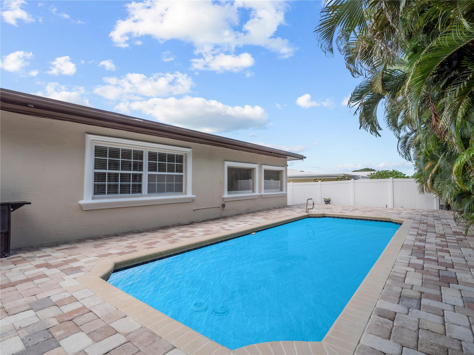 14331 Apache, Largo, FL 33774