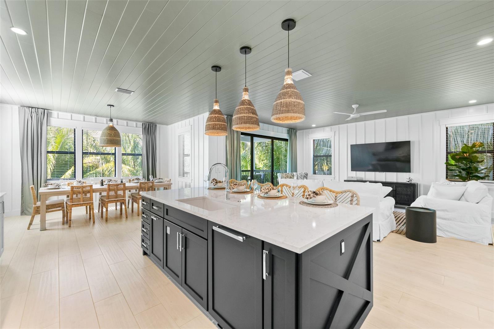 211 Grant, Sarasota, FL 34236