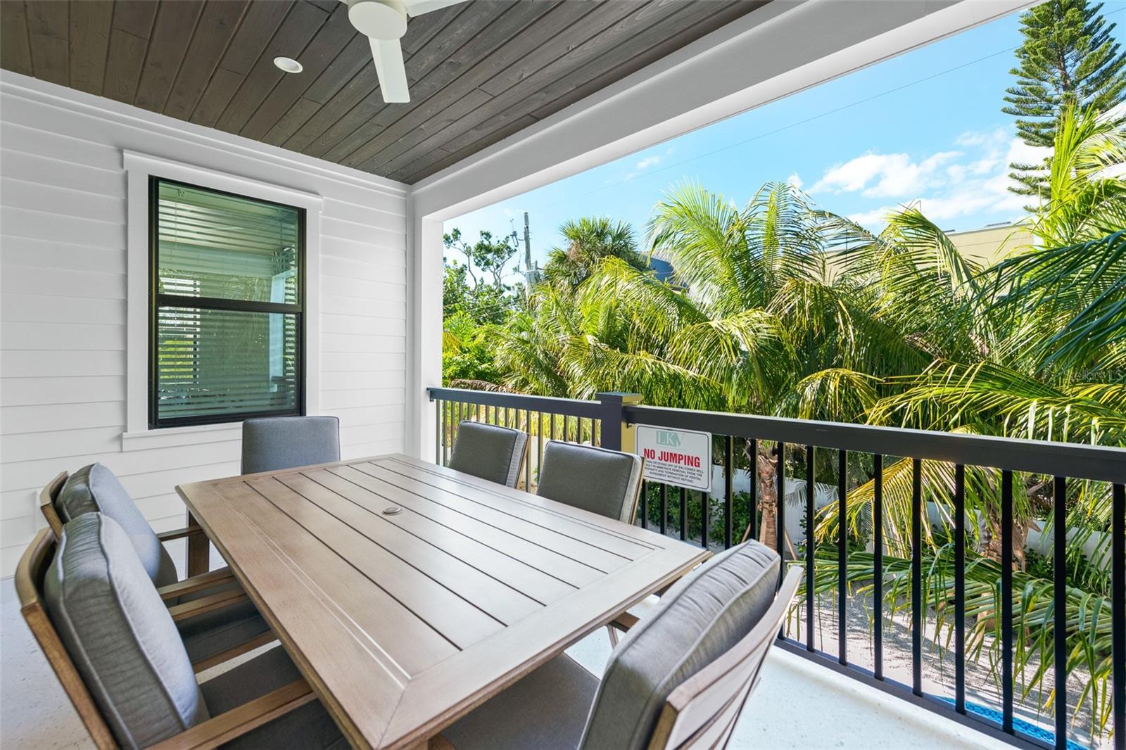 211 Grant, Sarasota, FL 34236